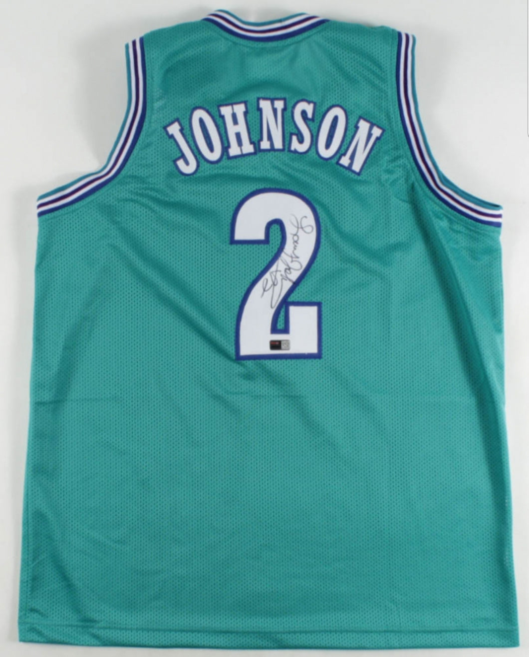 Larry Johnson Autographed Hornets away Jersey with COA